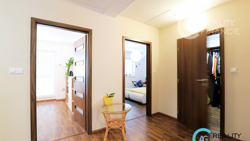 AG reality I PREDANÝ  krásny 5-izbový rodinný dom s osobitou  atmosférou - Horná Potôň