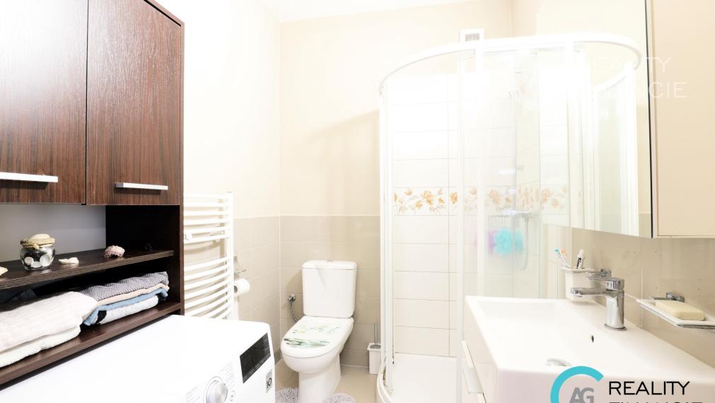 AG reality I PREDANÝ  krásny 5-izbový rodinný dom s osobitou  atmosférou - Horná Potôň