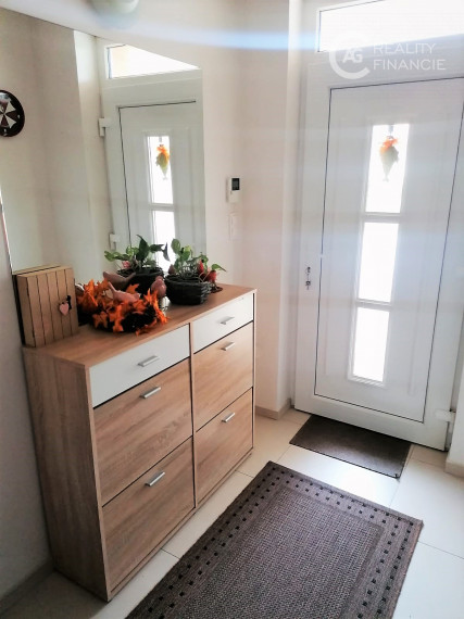 AG reality I na predaj priestranný 5-izbový rodinný dom v Hornej Potôňi