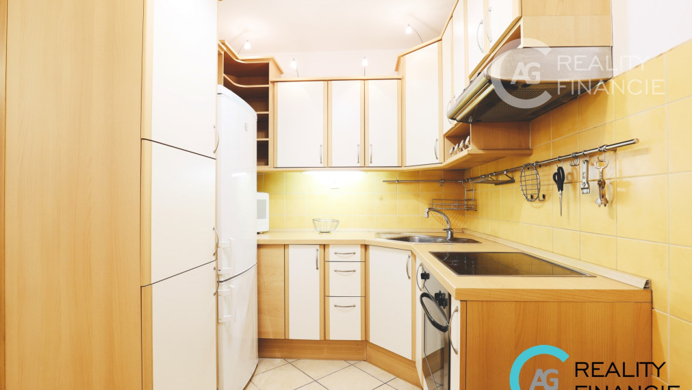 AG reality I PRENAJATÝ  komplet zariadený 1-izbový byt na Križovatkách