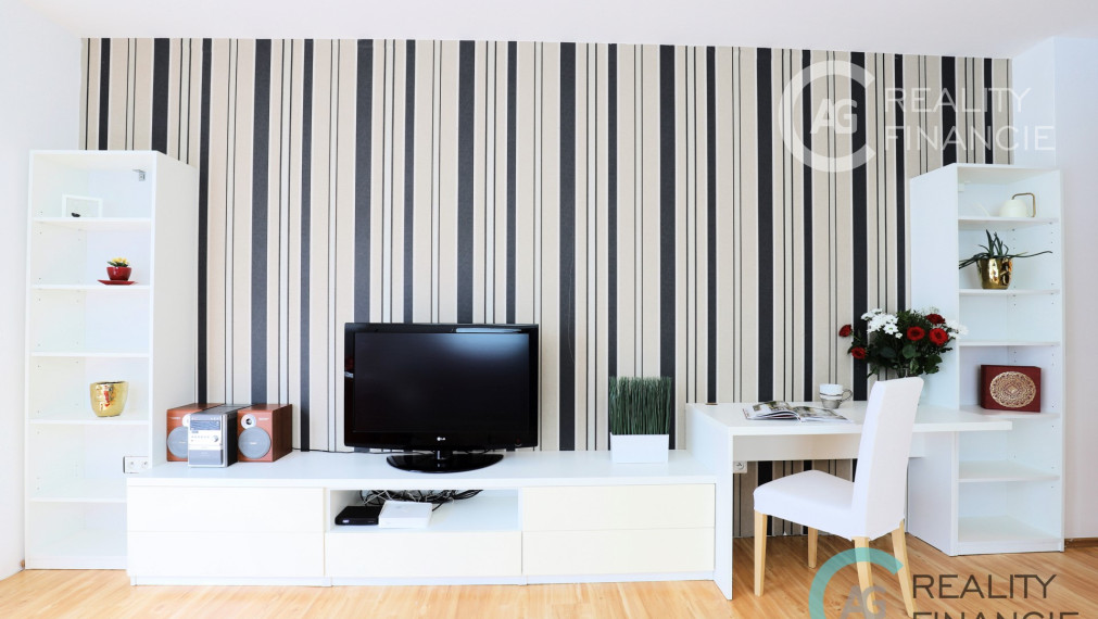 AG reality I PRENAJATÝ   - komplet zariadený 2-izbový byt  v  bezpečnom komplexe MELROSE