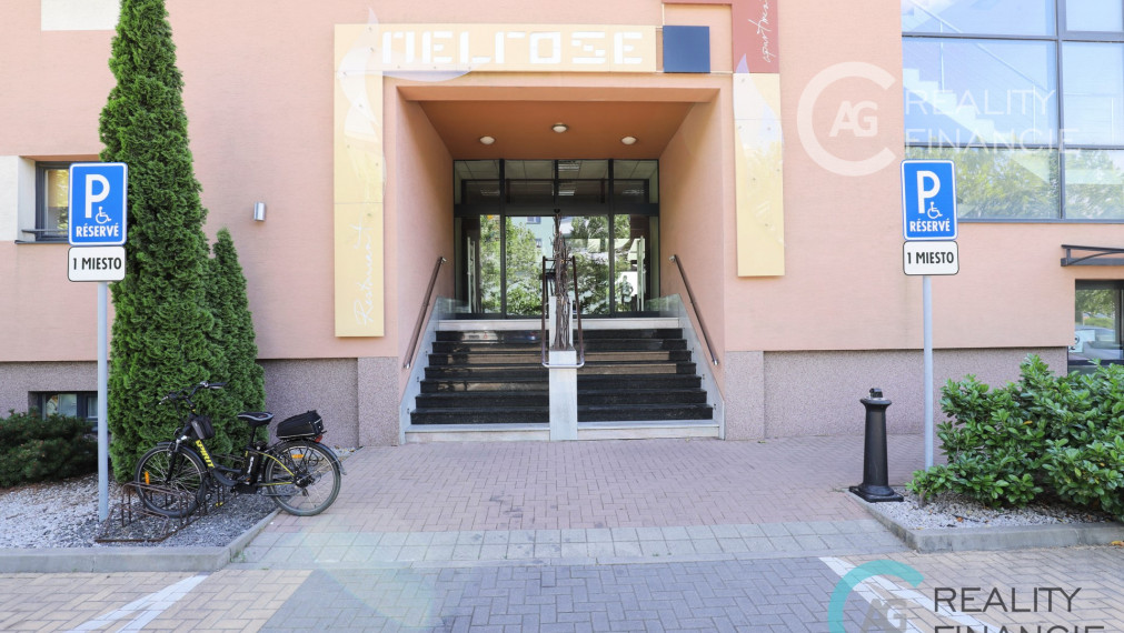 AG reality I PRENAJATÝ   - komplet zariadený 2-izbový byt  v  bezpečnom komplexe MELROSE