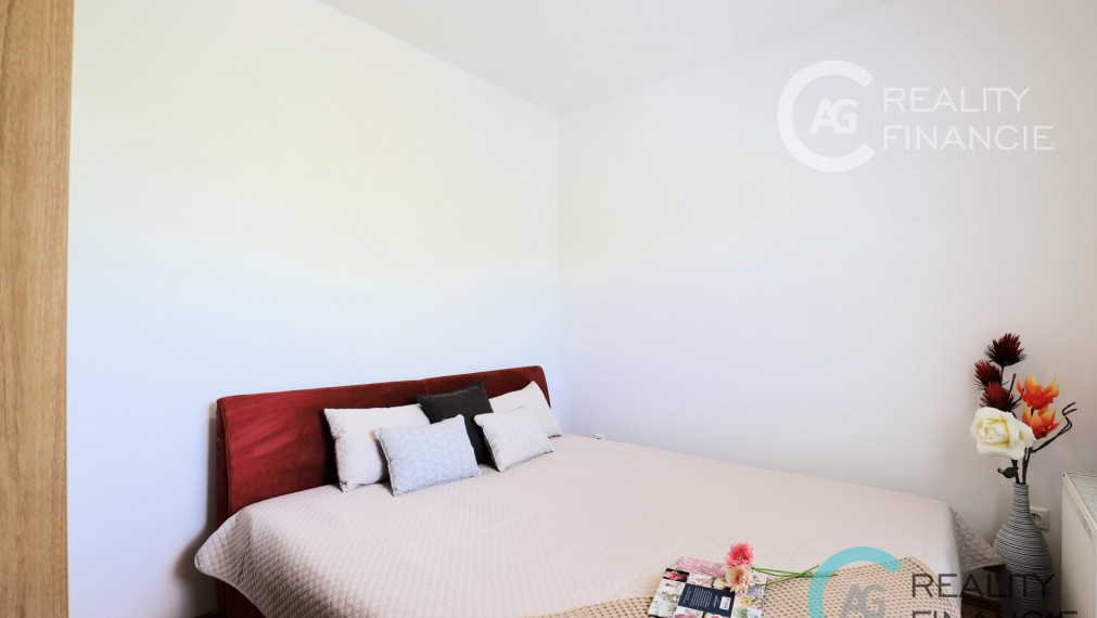 AG reality I PRENAJATÝ   - komplet zariadený 2-izbový byt  v  bezpečnom komplexe MELROSE