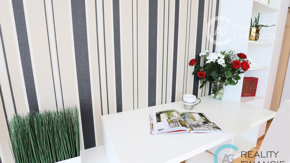 AG reality I PRENAJATÝ   - komplet zariadený 2-izbový byt  v  bezpečnom komplexe MELROSE