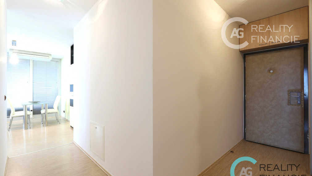 AG reality I PRENAJATÝ   - zariadený  3i. byt na  ZÁHRADNÍCKEJ - OCTOPUS