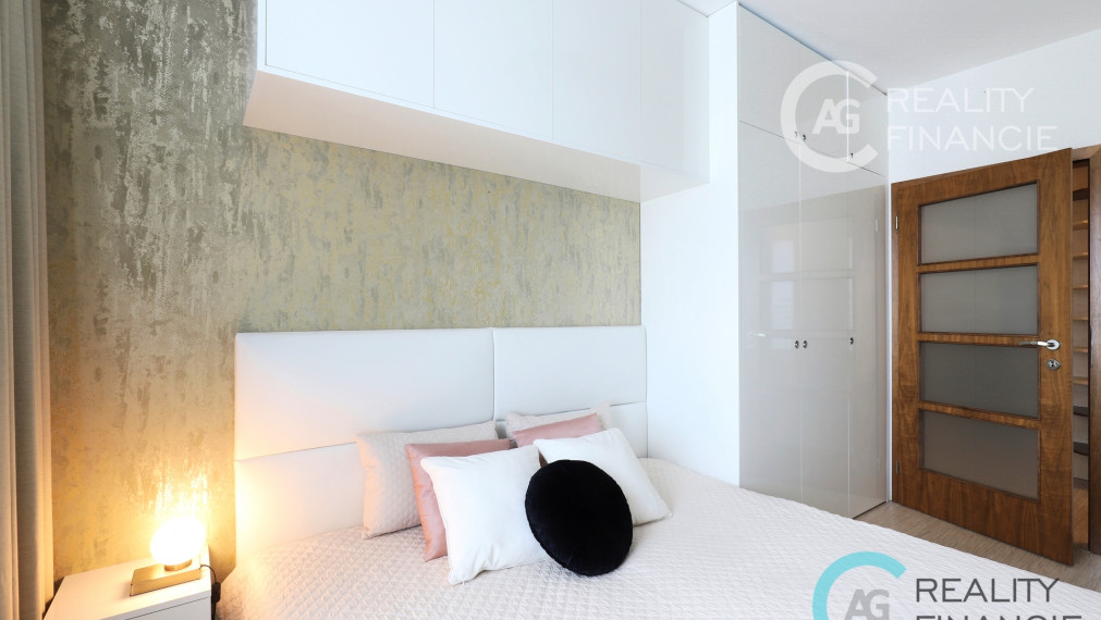 AG reality I PRENAJATÝ   - zariadený  3i. byt na  ZÁHRADNÍCKEJ - OCTOPUS