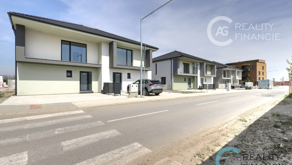 AG reality I všetky REZERVOVANÉ  - novostavba  5 izb RD -mezonety  Miloslavov Alžbetin dvor