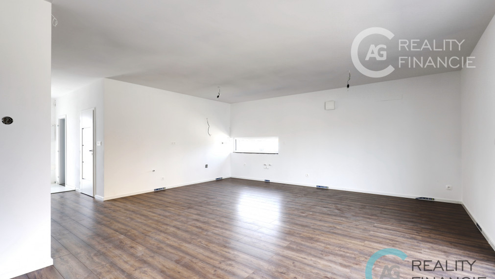 AG reality I všetky REZERVOVANÉ  - novostavba  5 izb RD -mezonety  Miloslavov Alžbetin dvor