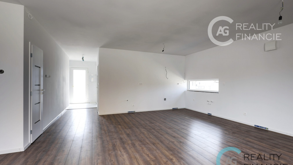 AG reality I všetky REZERVOVANÉ  - novostavba  5 izb RD -mezonety  Miloslavov Alžbetin dvor