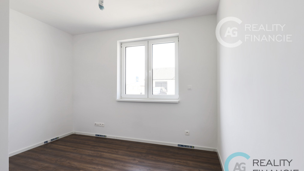 AG reality I všetky REZERVOVANÉ  - novostavba  5 izb RD -mezonety  Miloslavov Alžbetin dvor