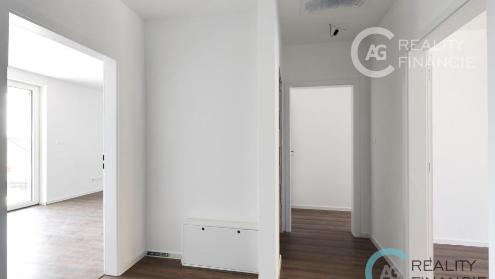 AG reality I všetky REZERVOVANÉ  - novostavba  5 izb RD -mezonety  Miloslavov Alžbetin dvor