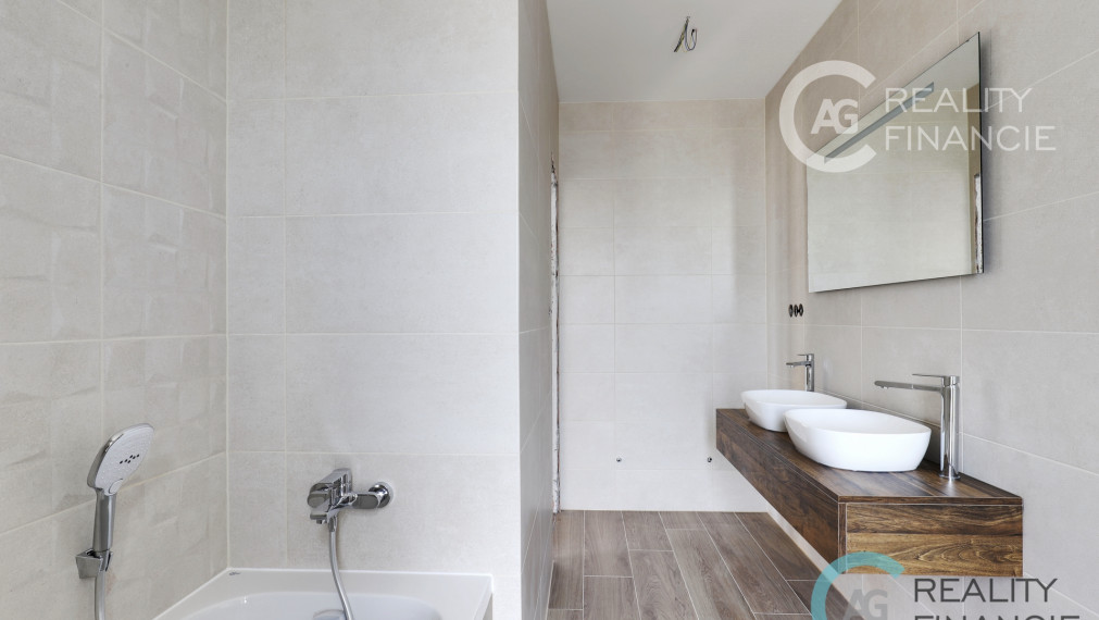 AG reality I všetky REZERVOVANÉ  - novostavba  5 izb RD -mezonety  Miloslavov Alžbetin dvor