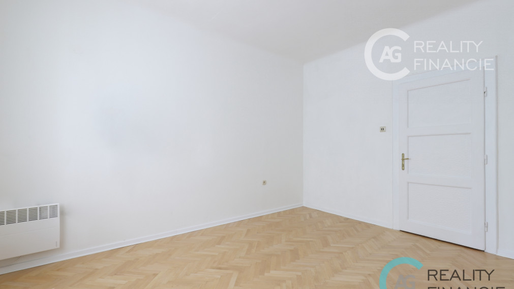 AG reality I PREDANÝ   priestranný 1-izbový byt blízko centa mesta