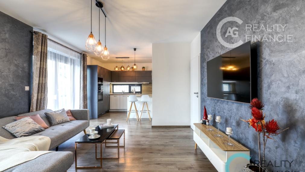 AG reality I PREDANÝ   3 izb  byt  so záhrad.  -mezonet  Miloslavov  zariadený