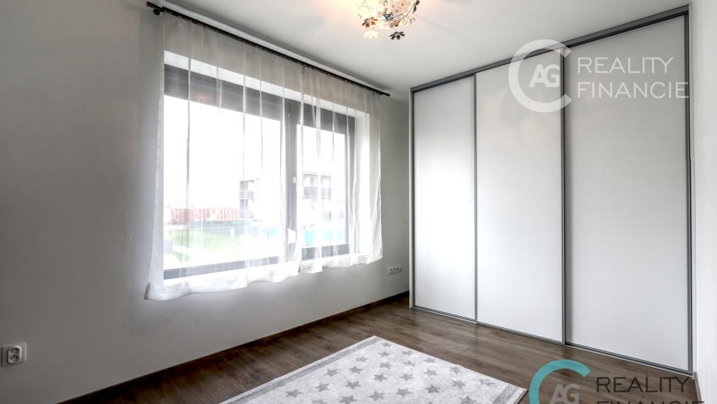 AG reality I PREDANÝ   3 izb  byt  so záhrad.  -mezonet  Miloslavov  zariadený