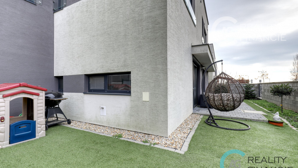 AG reality I PREDANÝ   3 izb  byt  so záhrad.  -mezonet  Miloslavov  zariadený