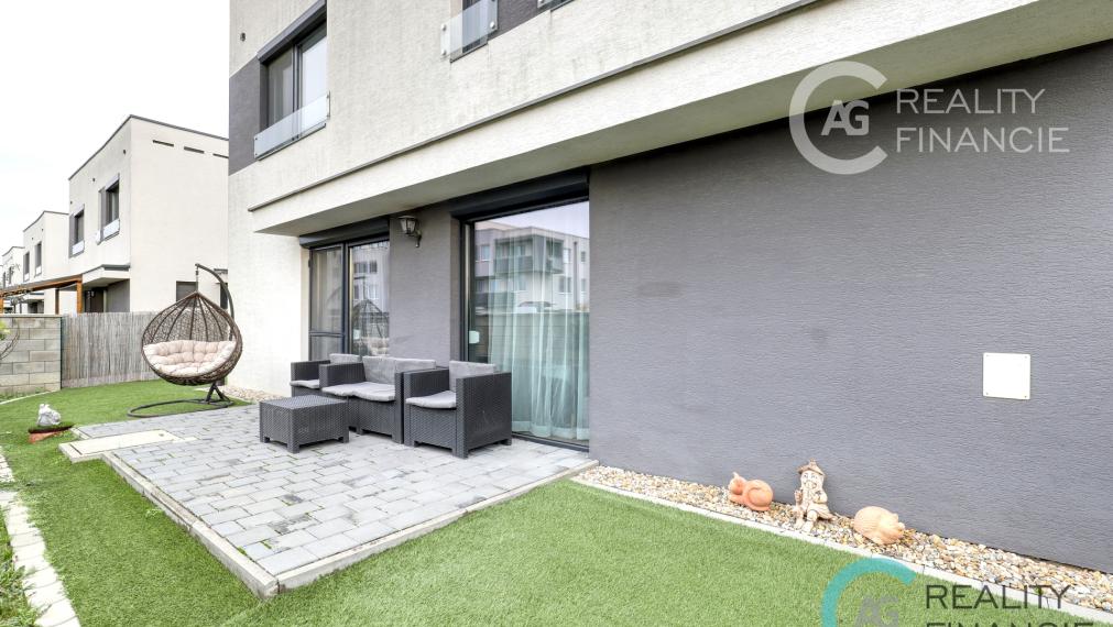 AG reality I PREDANÝ   3 izb  byt  so záhrad.  -mezonet  Miloslavov  zariadený