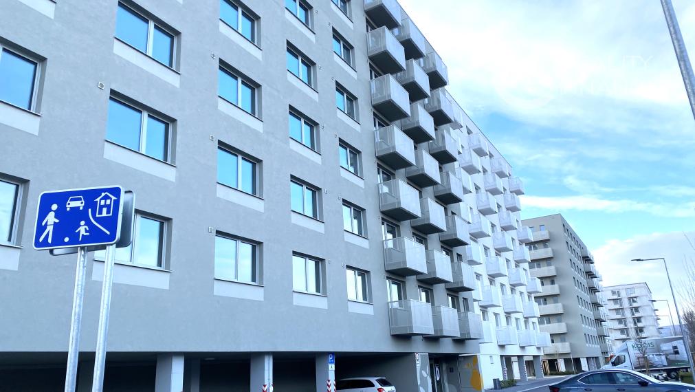 AG REALITY I PREDANÝ 2 izb byt  Novostavba - Ružinov