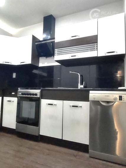 AG reality I NA PREDAJ   komplet zariadený 3-izbový byt  Petržalka