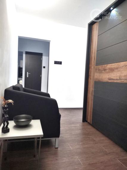 AG reality I NA PREDAJ   komplet zariadený 3-izbový byt  Petržalka