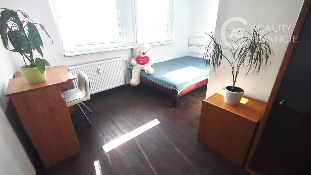 AG reality I NA PREDAJ   komplet zariadený 3-izbový byt  Petržalka