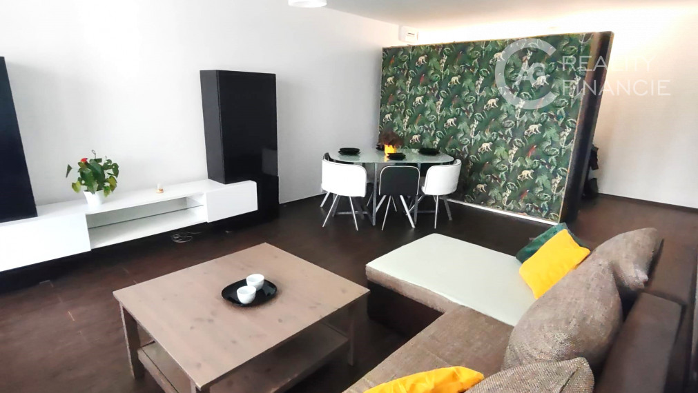 AG reality I NA PREDAJ   komplet zariadený 3-izbový byt  Petržalka