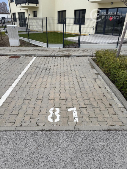 AG REALITY I NA PRENÁJOM- ZARIADENÝ 2.i BYT V NOVOSTAVBE SO ZÁHRADOU