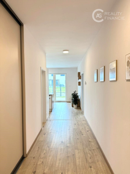 AG REALITY I NA PRENÁJOM- ZARIADENÝ 2.i BYT V NOVOSTAVBE SO ZÁHRADOU