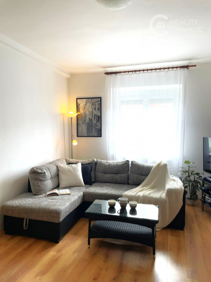 AG REALITY I UŽ PRENAJATÝ ZARIADENÝ 3I. BYT NA MÝTNEJ