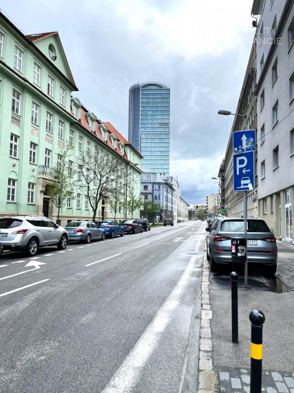 AG REALITY I UŽ PRENAJATÝ ZARIADENÝ 3I. BYT NA MÝTNEJ