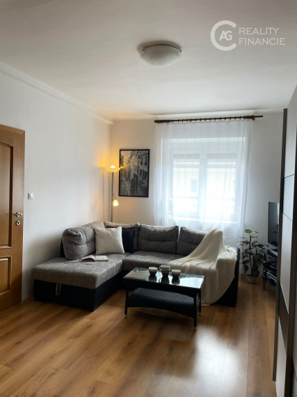 AG REALITY I UŽ PRENAJATÝ ZARIADENÝ 3I. BYT NA MÝTNEJ