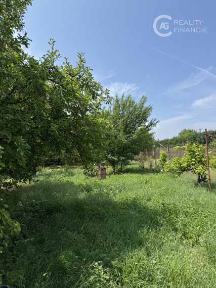 AGREALITY I  ZNÍŽENÁ CENA  POZEMOK VHODNÝ NA TROJ DOM DUNAJSKÁ LUŽNÁ