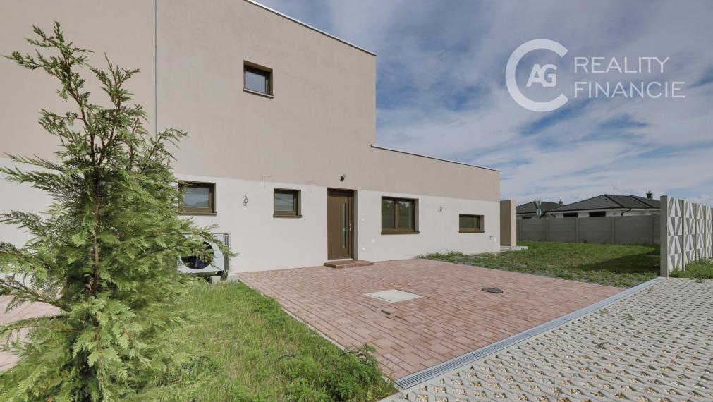 AG REALITY I NA PREDAJ - 4 IZBOVÝ MEZ. BYT V DVOJDOME SO ZELENOU STRECHOU