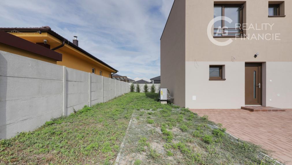AG REALITY I NA PREDAJ NOVOSTAVBA- 4 IZBOVÝ MEZ. DOM V DVOJDOME
