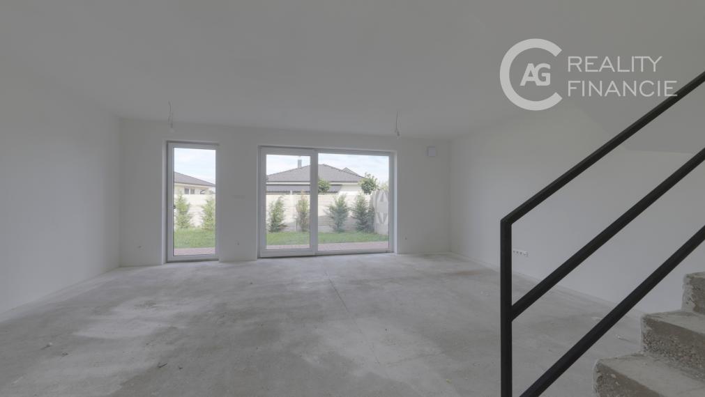 AG REALITY I NA PREDAJ NOVOSTAVBA- 4 IZBOVÝ MEZ. DOM V DVOJDOME