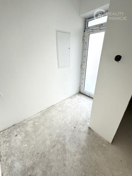 AG REALITY I NA PREDAJ  POSLEDNÝ - 4 IZBOVÝ MEZ. BYT V DVOJDOME v Miloslavove