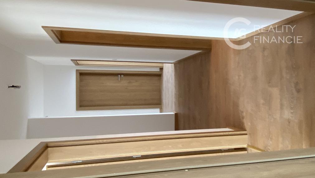 AG REALITY I NA PREDAJ  POSLEDNÝ - 4 IZBOVÝ MEZ. BYT V DVOJDOME v Miloslavove