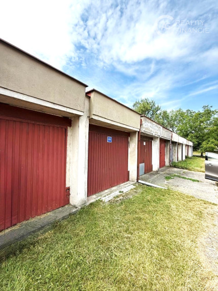 AG REALITY I NA PREDAJ – GARÁŽ, PIEŠŤANY, DOPRAVNÁ ULICA