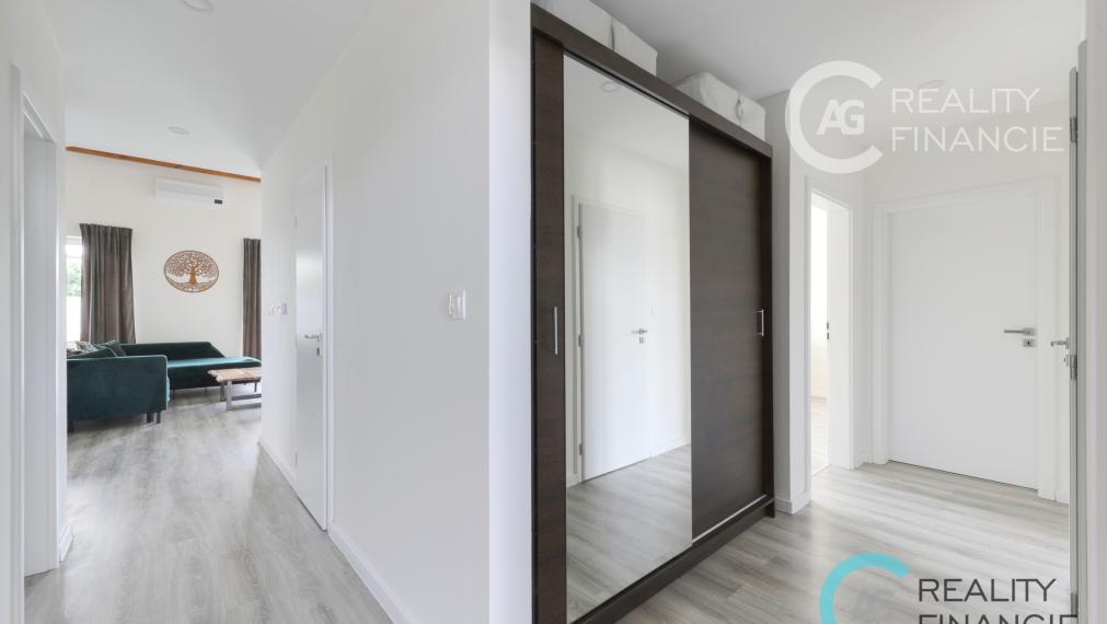 AG REALITYI NA PREDAJ NOVOSTAVBA -ZNÍŽENÁ CENA-   priestranný 4 izb rodinný dom bungalov