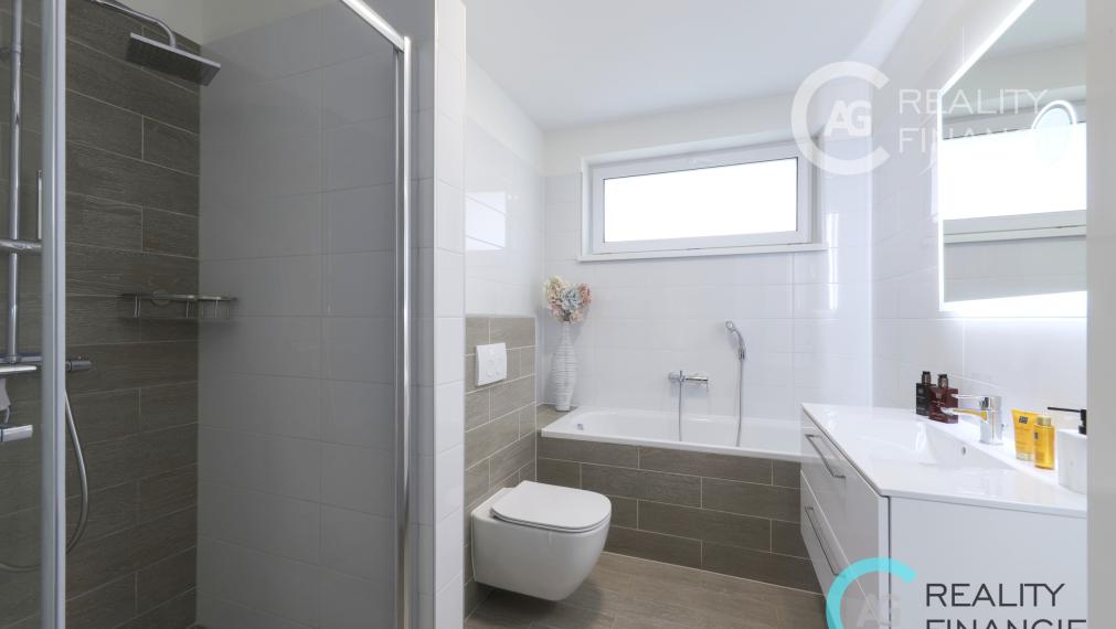 AG REALITYI NA PREDAJ NOVOSTAVBA -ZNÍŽENÁ CENA-   priestranný 4 izb rodinný dom bungalov