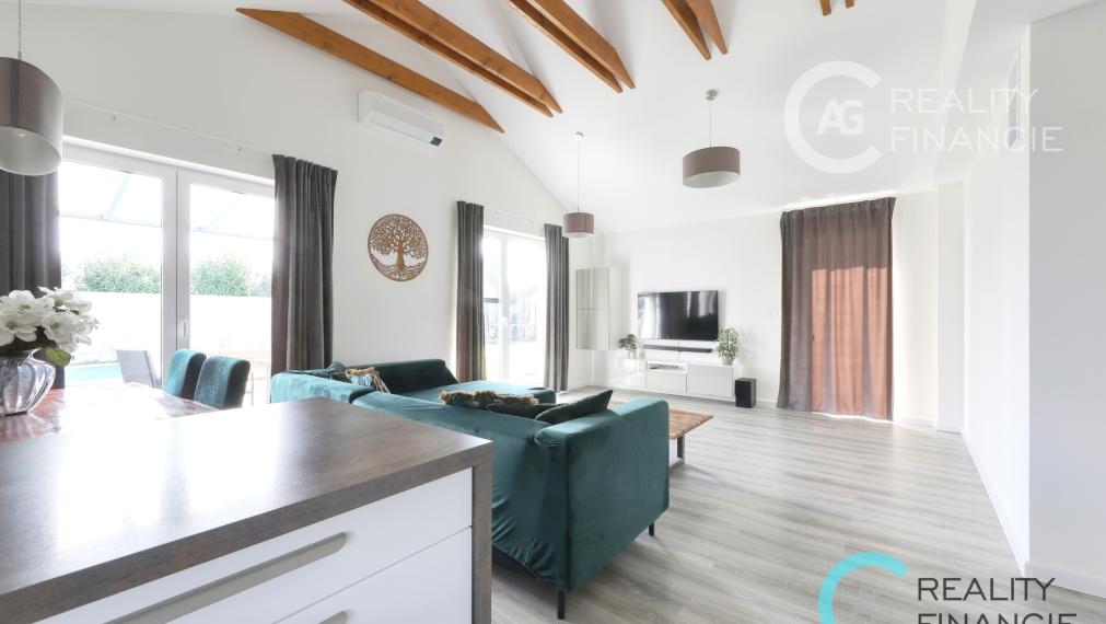 AG REALITYI NA PREDAJ NOVOSTAVBA -ZNÍŽENÁ CENA-   priestranný 4 izb rodinný dom bungalov