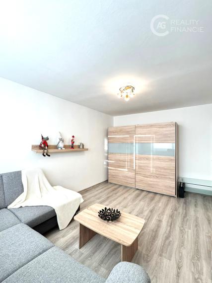 AGREALITYI NA PRENÁJOM KOMPLETNE ZARIADENÝ 1I. BYT V BLÍZKOSTI VRAKUNSKÉHO LESÍKA