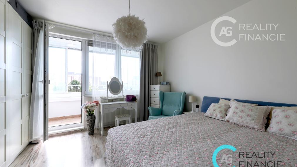 AG REALITYI NA PREDAJ 3izb. byt kompl. rekonštruovaný  začiatok Petržalky - Gessayova ul.