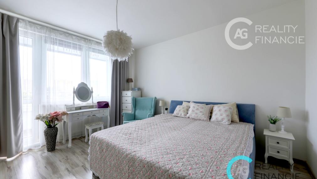 AG REALITYI NA PREDAJ 3izb. byt kompl. rekonštruovaný  začiatok Petržalky - Gessayova ul.