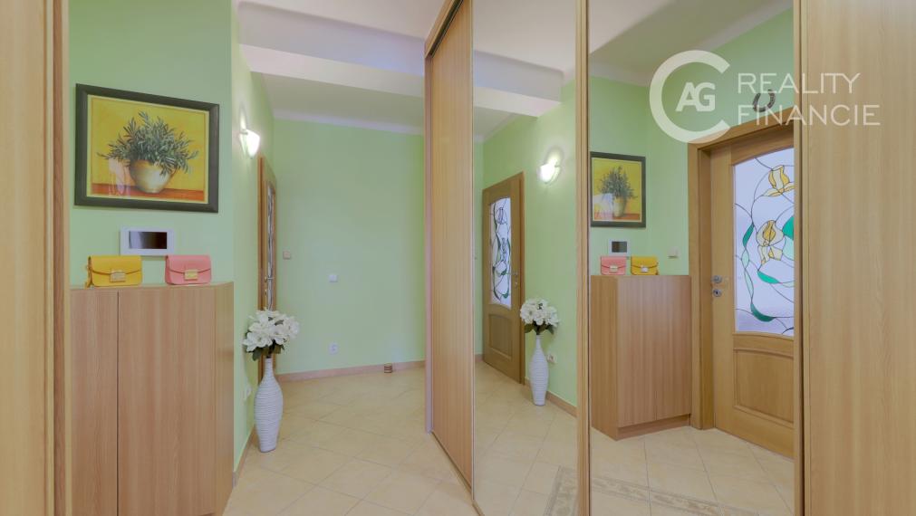 AG REALITY I NA PREDAJ 3 IZB.BYT V STAROM MESTE MÝTNA UL.