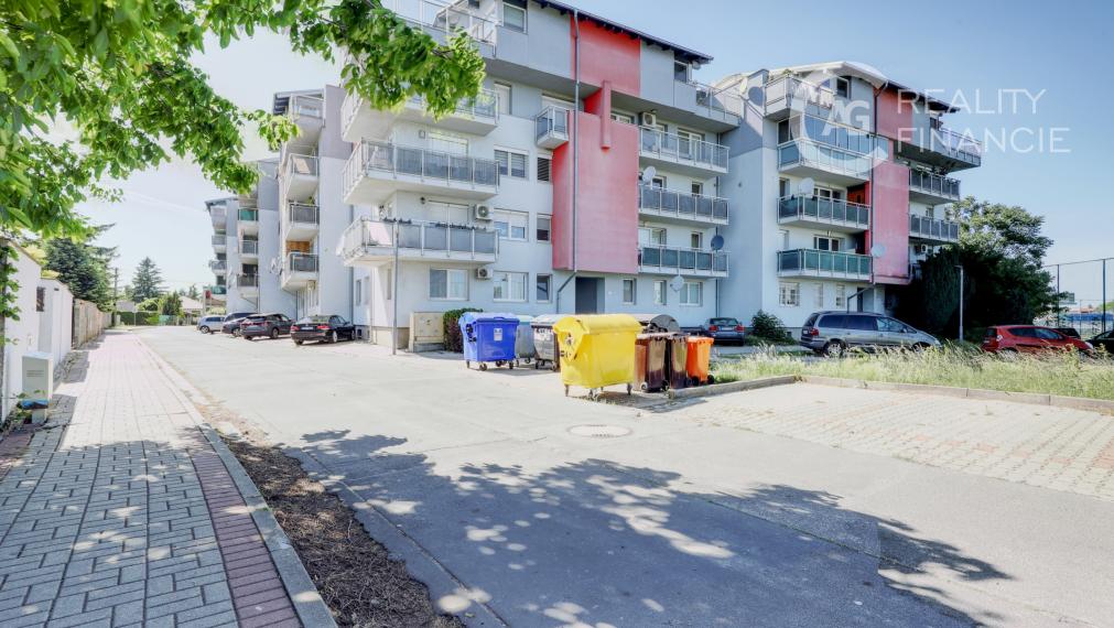 AG REALITY I NA PREDAJ ÚTULNÝ 3 IZB.BYT V DUNAJSKEJ LUŽNEJ - VODÁRENSKÁ ul.