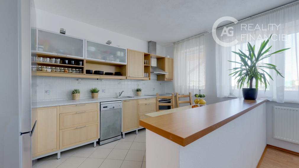 AG REALITY I NA PREDAJ ÚTULNÝ 3 IZB.BYT V DUNAJSKEJ LUŽNEJ - VODÁRENSKÁ ul.