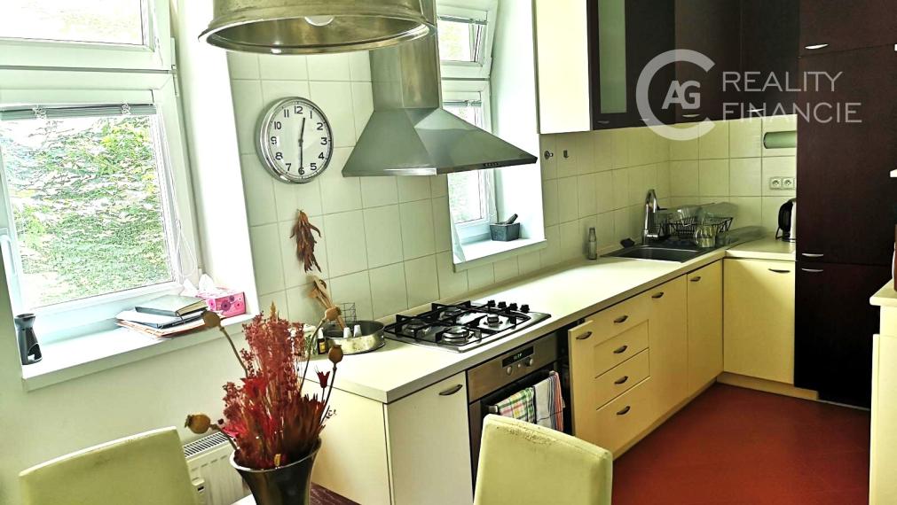 AG REALITY I NA PRENÁJOM KOMPLETNE ZARIADENÝ 2I. BYT NA PALISÁDOCH V BRATISLAVE