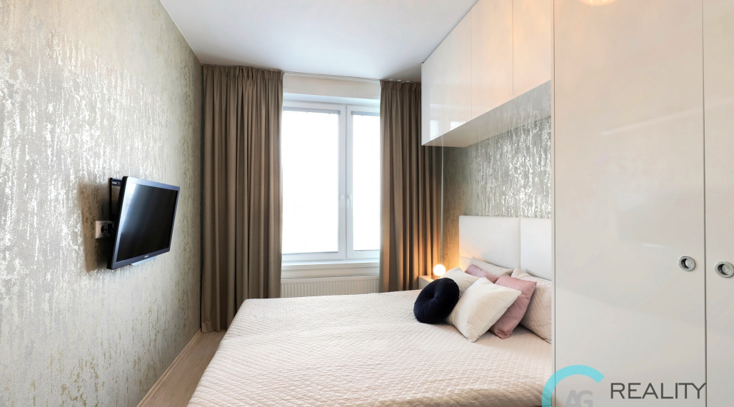 AG reality I PRENAJATÝ   - zariadený  3i. byt na  ZÁHRADNÍCKEJ - OCTOPUS