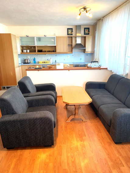 AG reality I PRENAJATÝ  komplet zariadený 3-izbový byt  Vodárenská ul